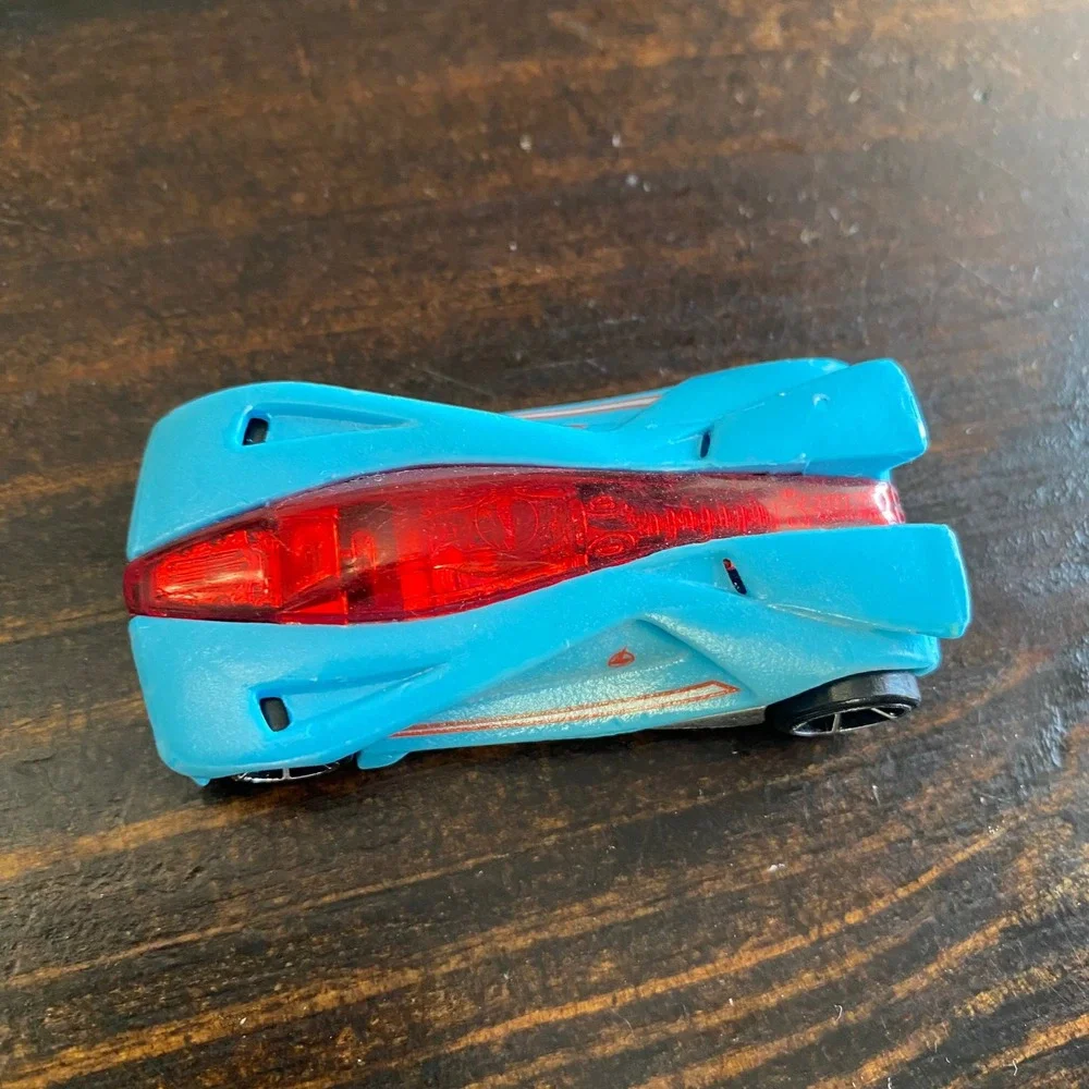 Hot Wheels Anthracite Acceleracers Light‎ Blue Mystery Models Diecast Car G8125